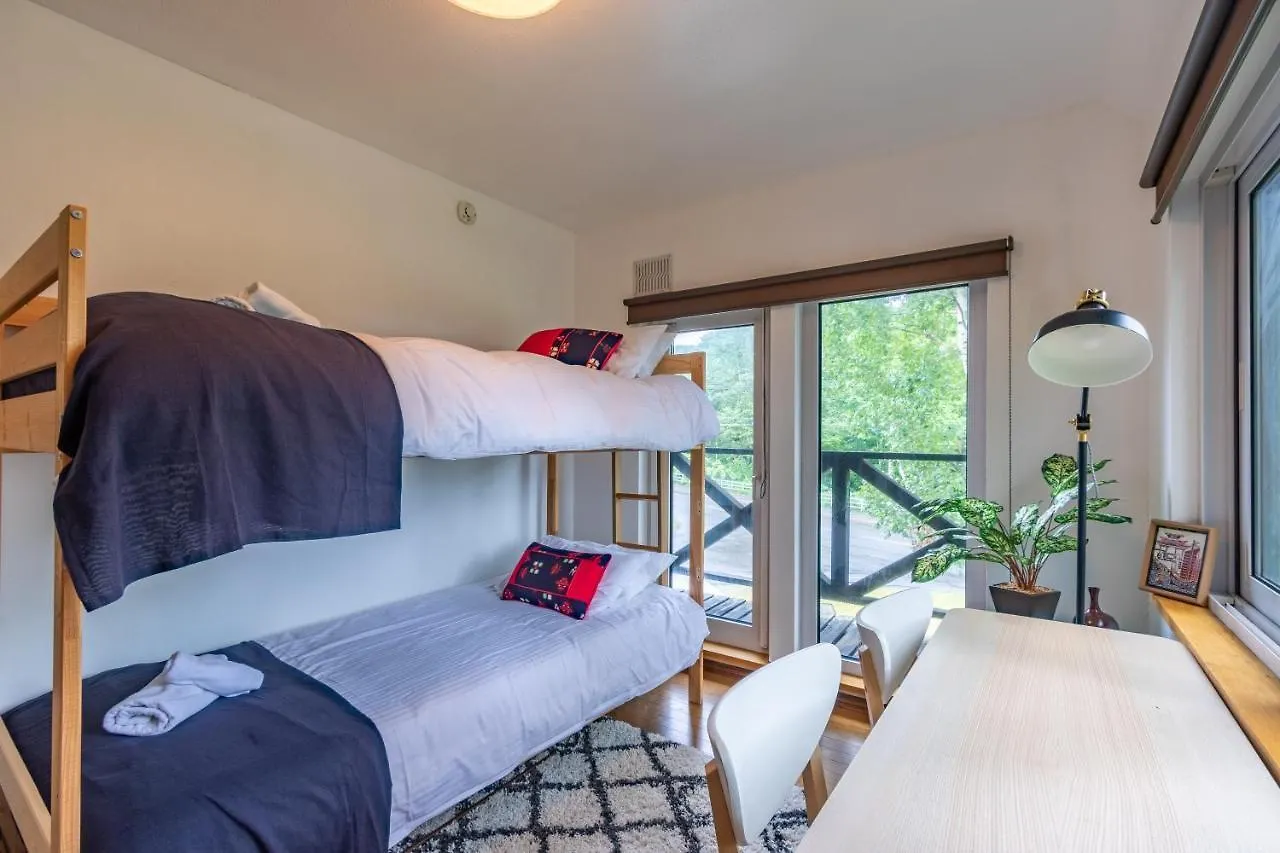 Freeride Backpackers Lodge Niseko Japan
